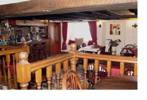 The White Hart Hotel Menheniot Extérieur photo