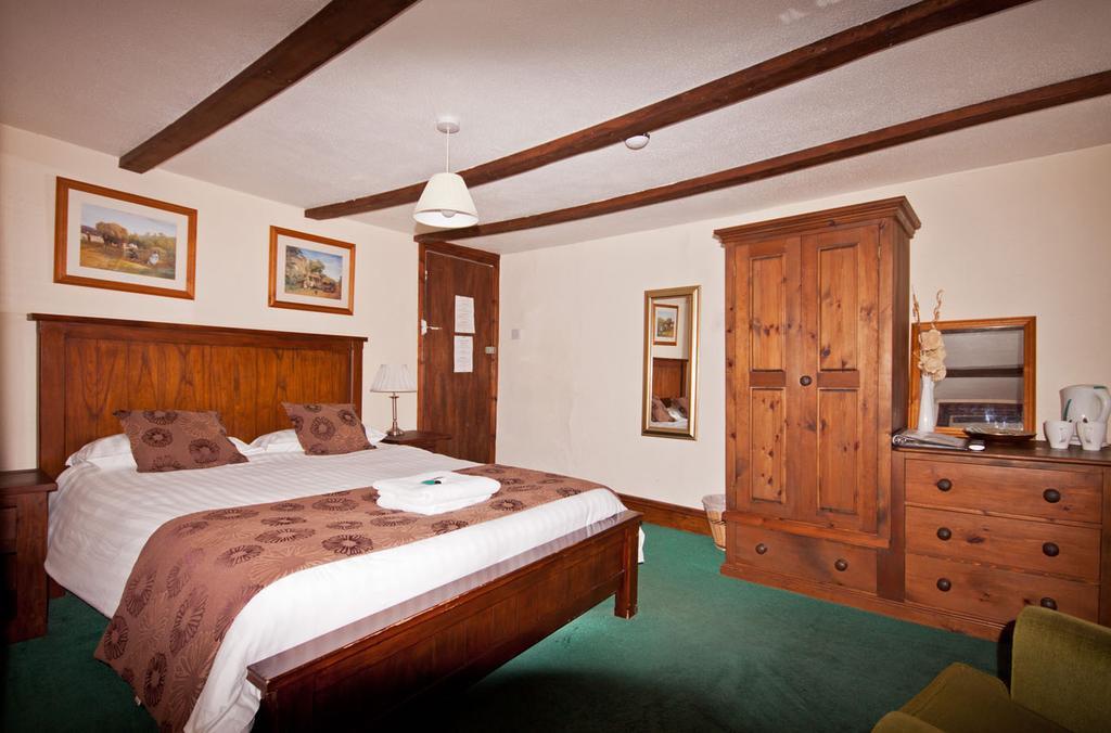 The White Hart Hotel Menheniot Chambre photo
